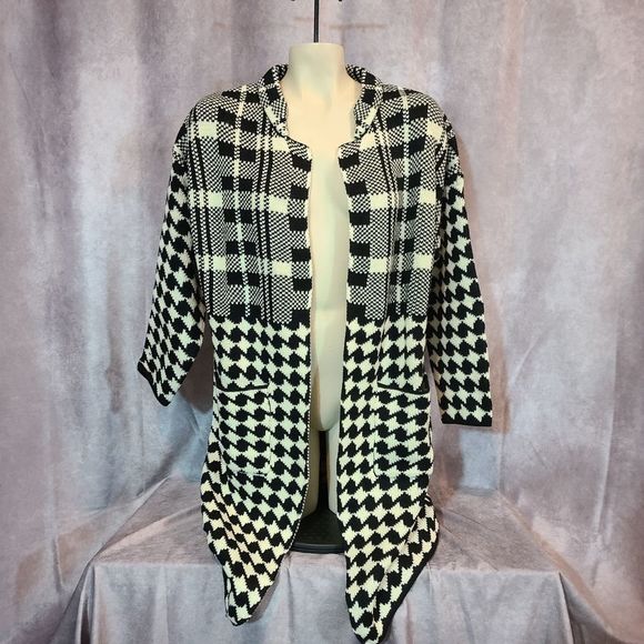 CENY Houndstooth Pocket Front Cardigan Size Small - Picture 2 of 5